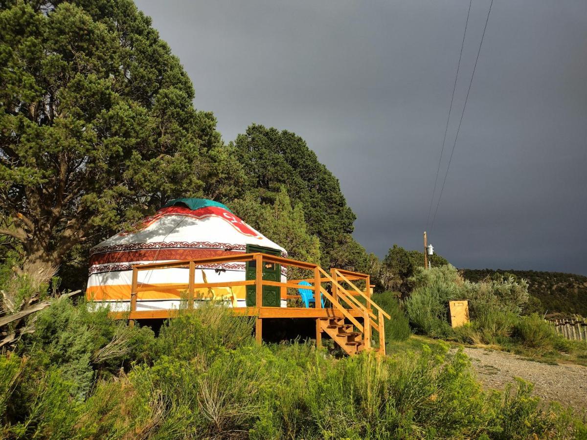 Boulder Mountain Guest Ranch Villa Bagian luar foto