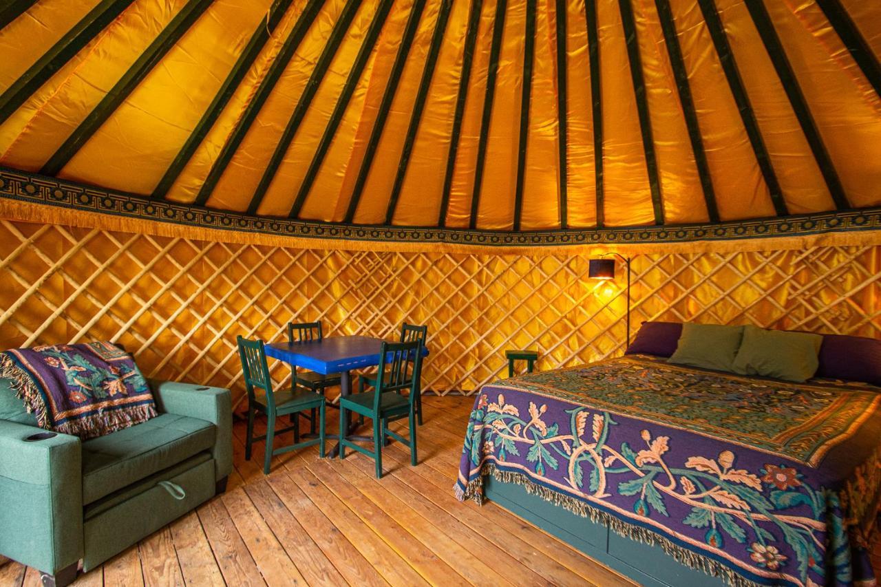 Boulder Mountain Guest Ranch Villa Bagian luar foto