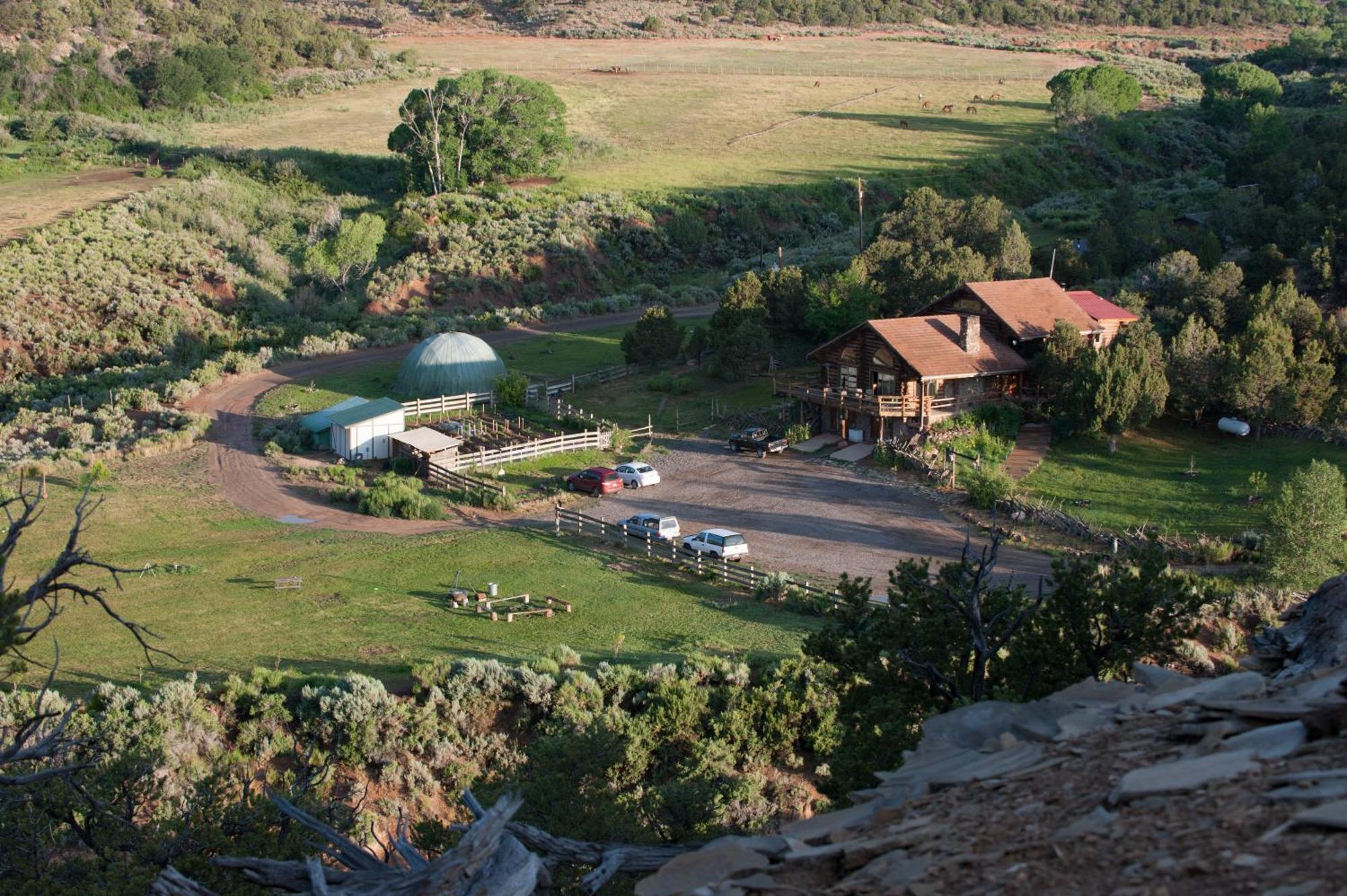Boulder Mountain Guest Ranch Villa Bagian luar foto