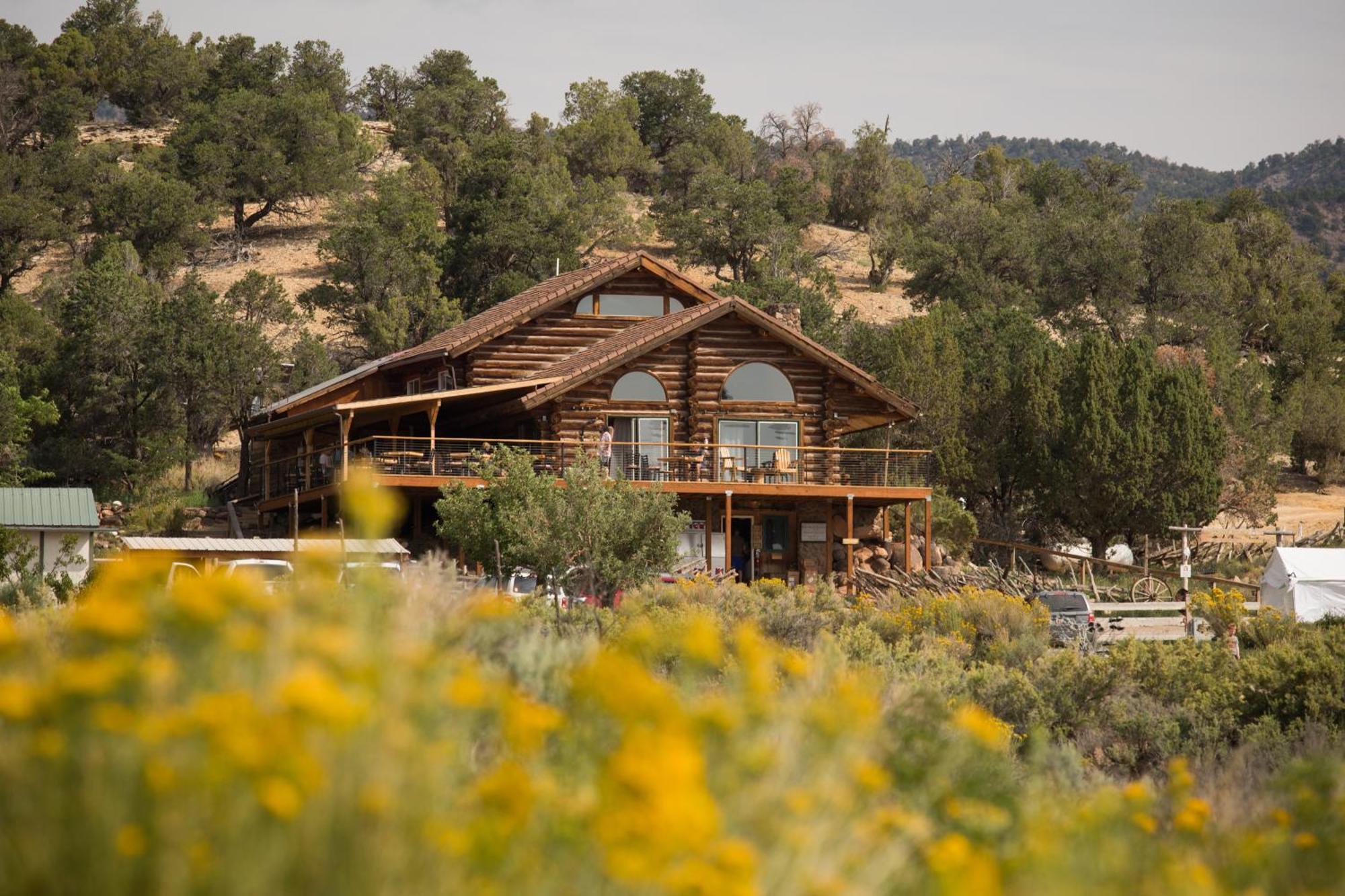 Boulder Mountain Guest Ranch Villa Bagian luar foto